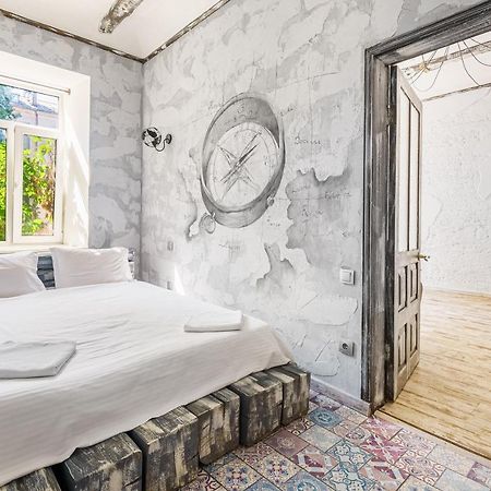 Loft On Mayakovsky 9 Odessza Kültér fotó