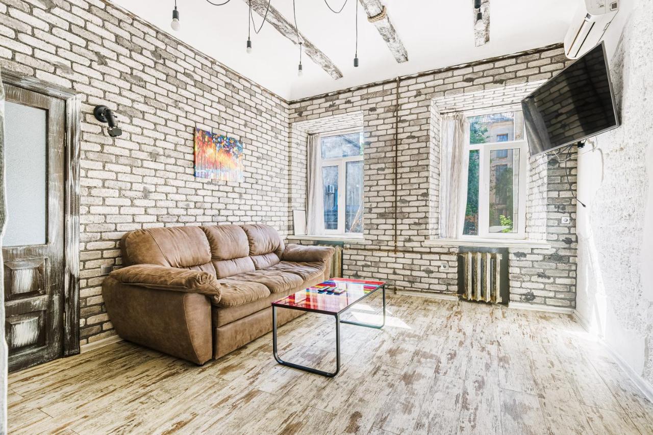 Loft On Mayakovsky 9 Odessza Kültér fotó